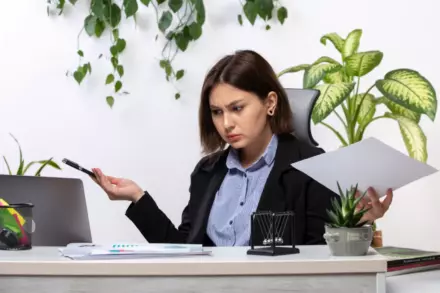 Бухгалтер подавал нулевые отчеты, а салон работал: что делать?