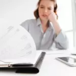 Можно ли включать в трудовой договор штрафы за опоздание?