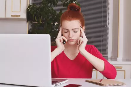 Можно ли уволить сотрудника салона красоты за отказ работать в новой CRM?